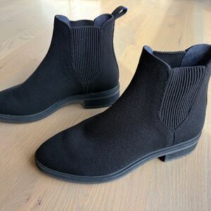 Rothy’s Lug Boot Black Size 9